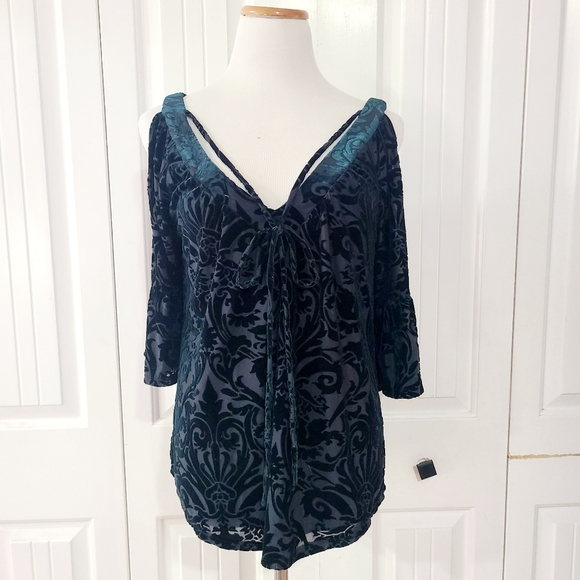 Velvet Burnout Women Cold Shoulder Top - Picture 1 of 7